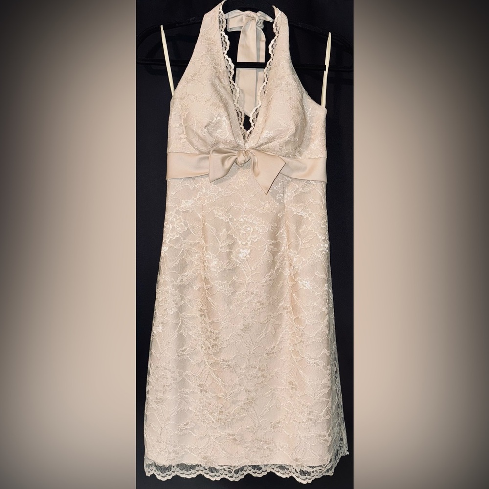 WHBM “Grace” Lace Overlaid Satin Cocktail Dress w/Halter Neckline in Nude sz 0